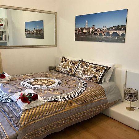 베로나 Arena D'Intorno B&B 외부 사진